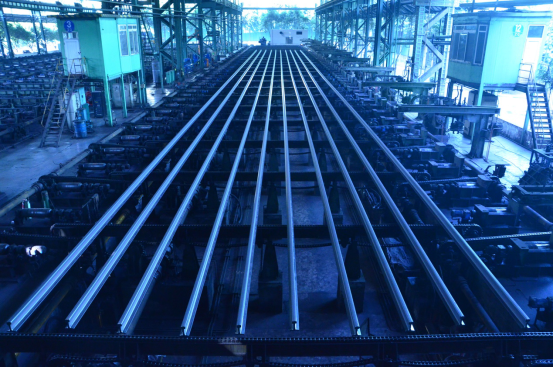 攀钢钢轨助力中国高铁走向世界